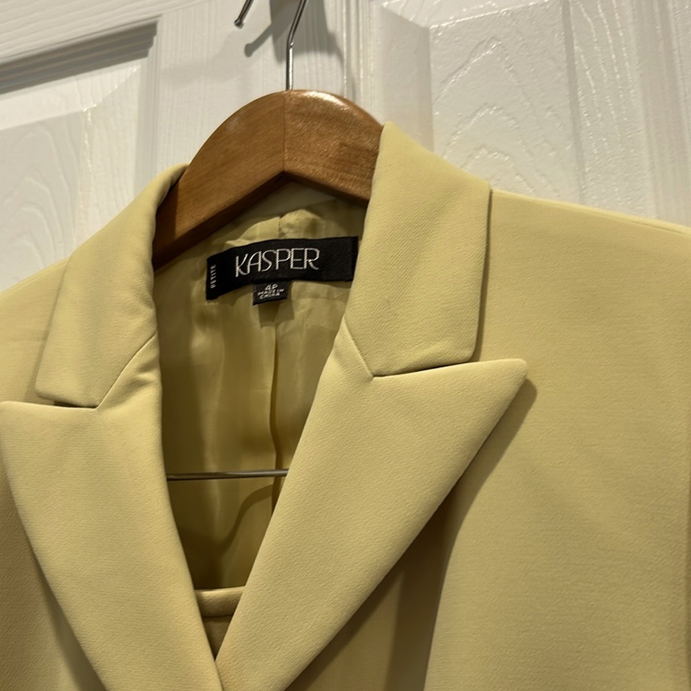 Jasper lemon yellow suit. Size 4P.